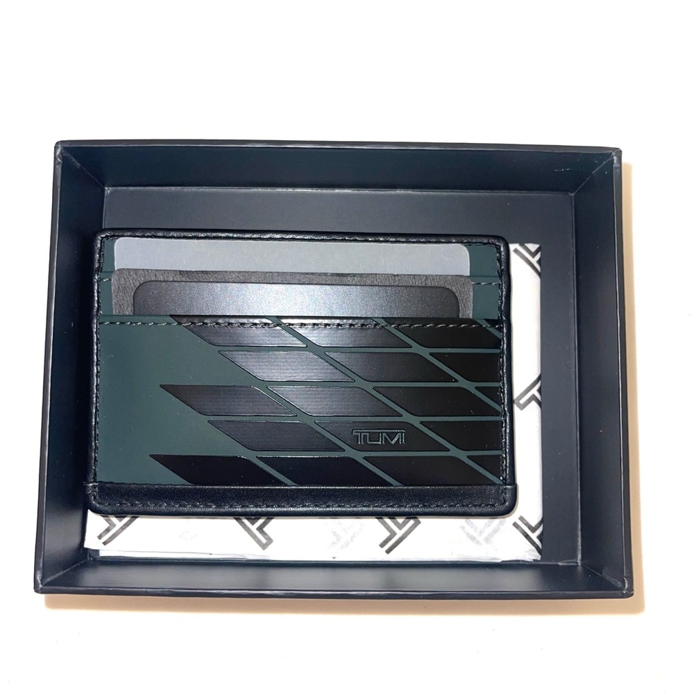 TUMI Alpha green small card case nib